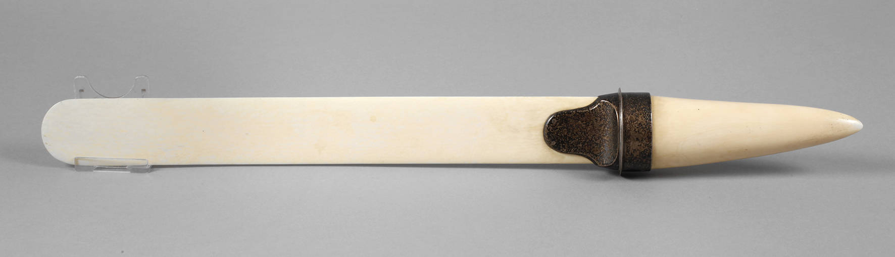 Großes Papiermesser Bein