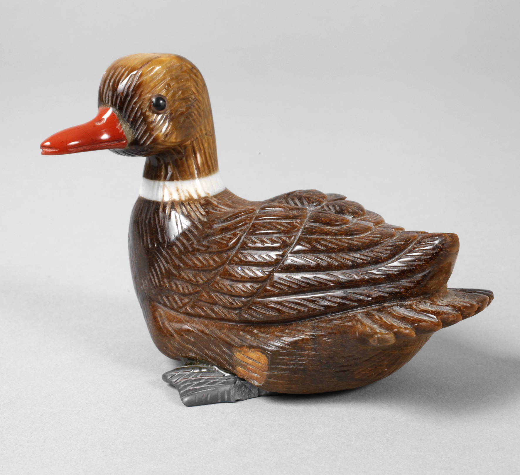 Farbsteinschnitzerei