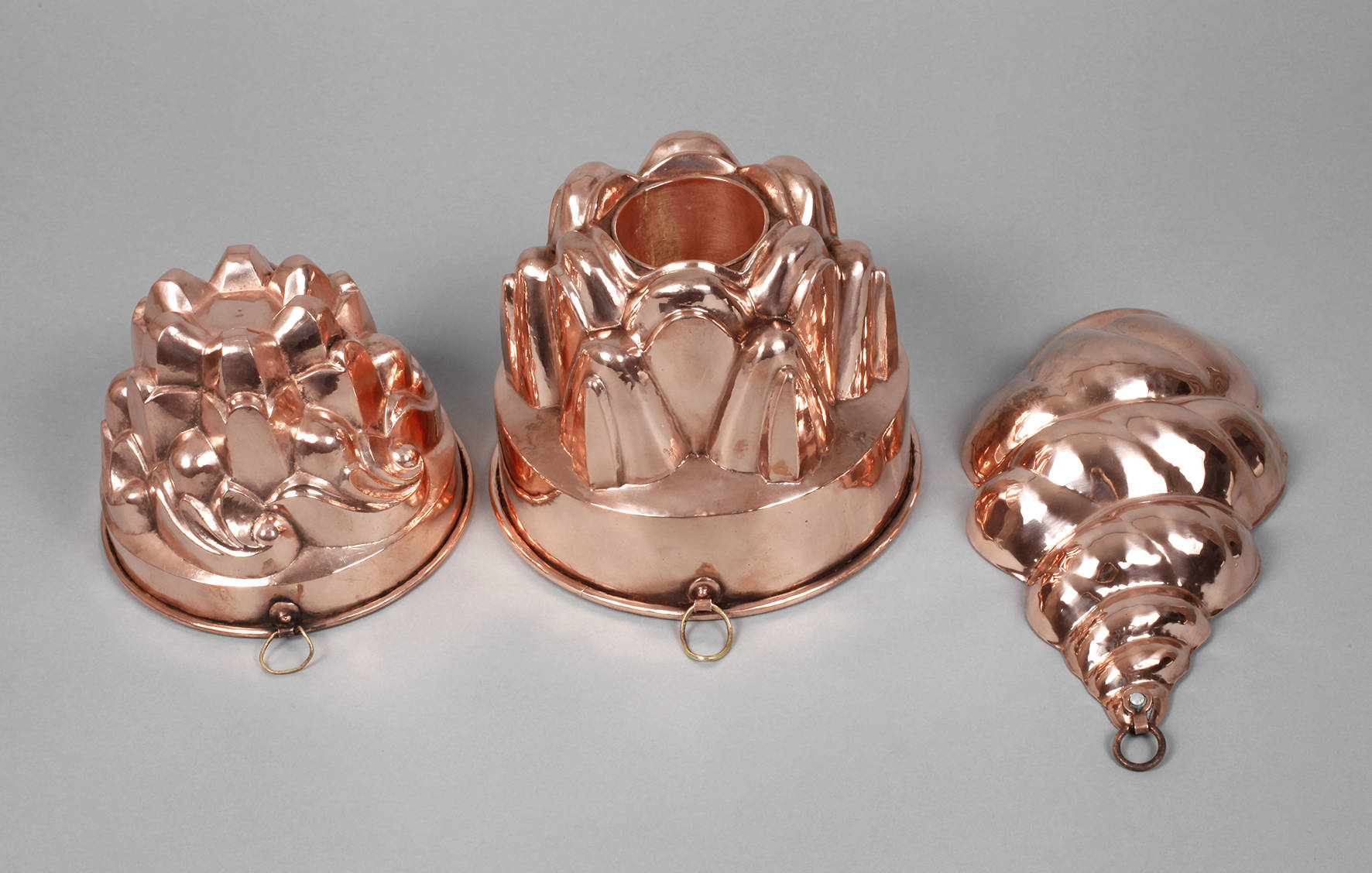 Drei Kupferformen