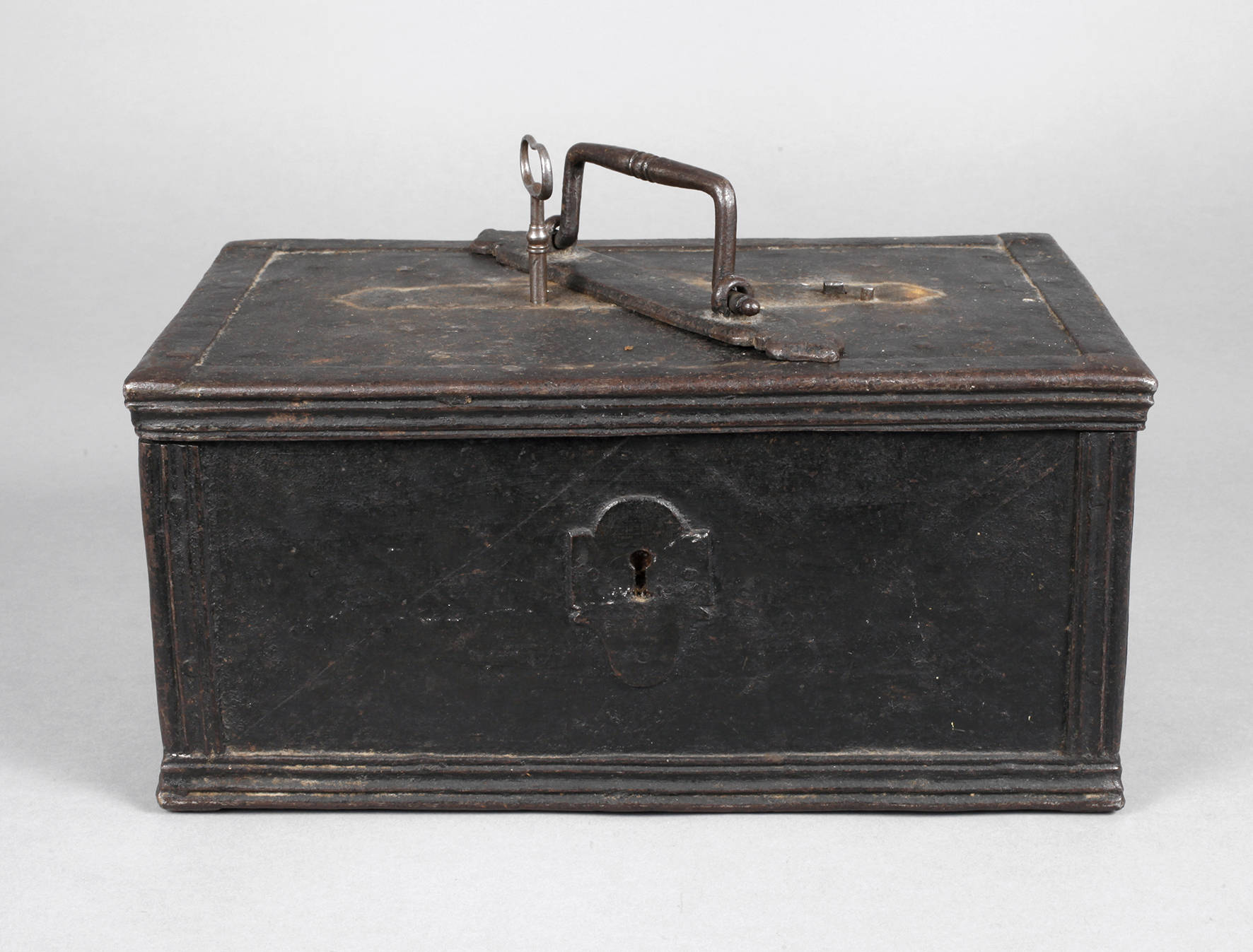 Eisenkassette Barock