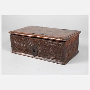 Geschnitzte Schatulle