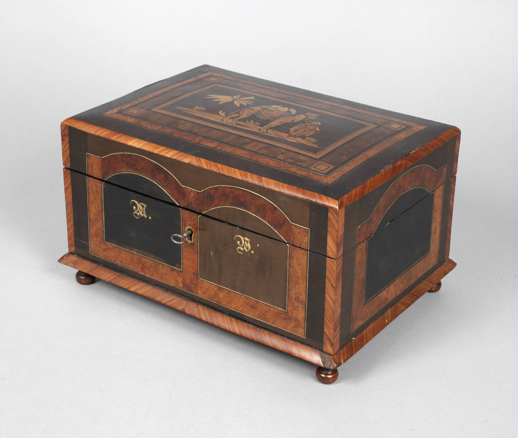 Intarsierte Schatulle