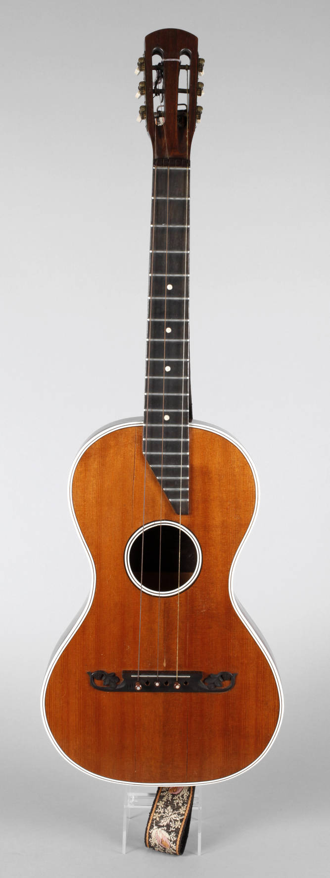 Gitarre um 1920