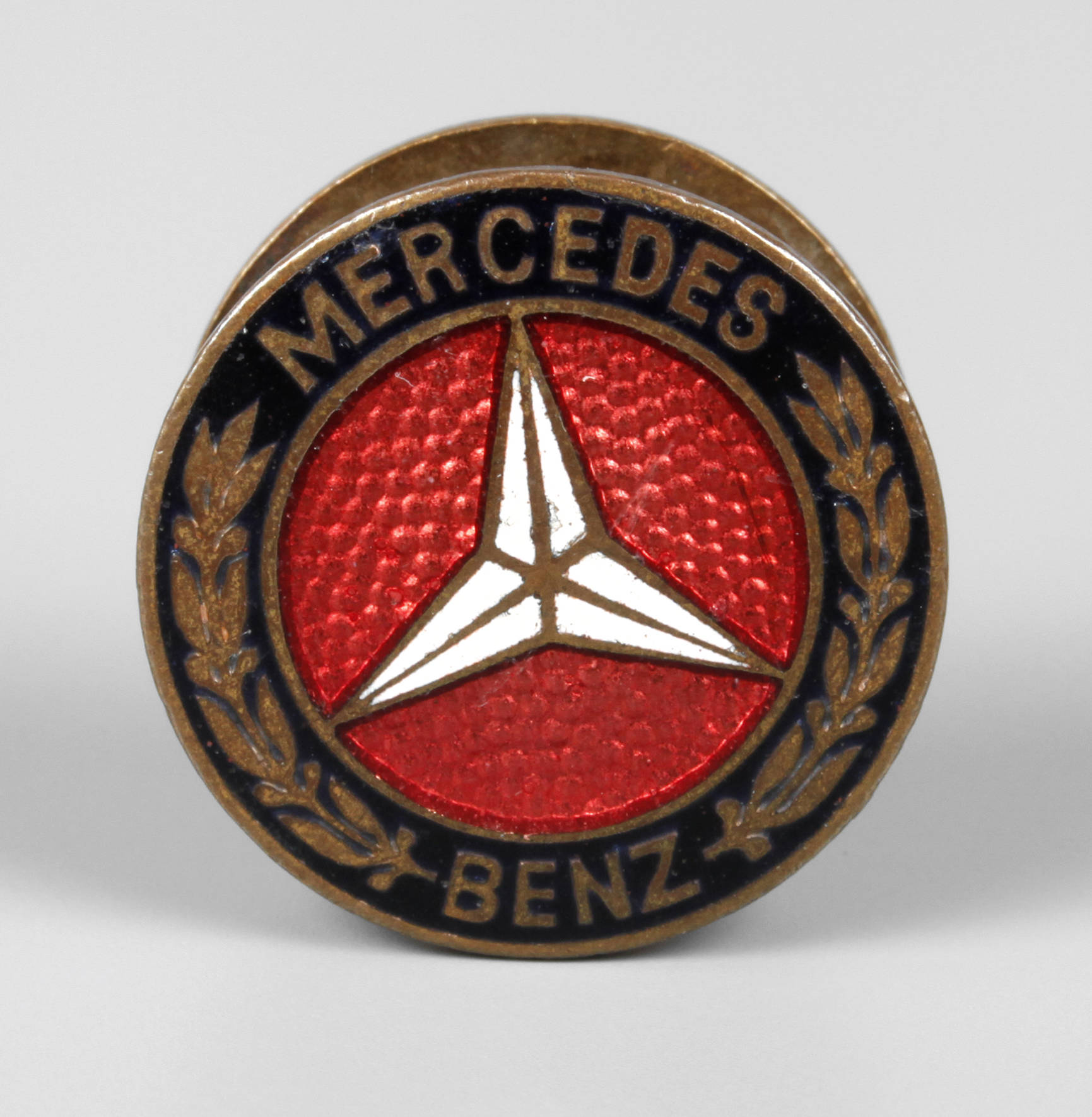Kragenknopf Mercedes