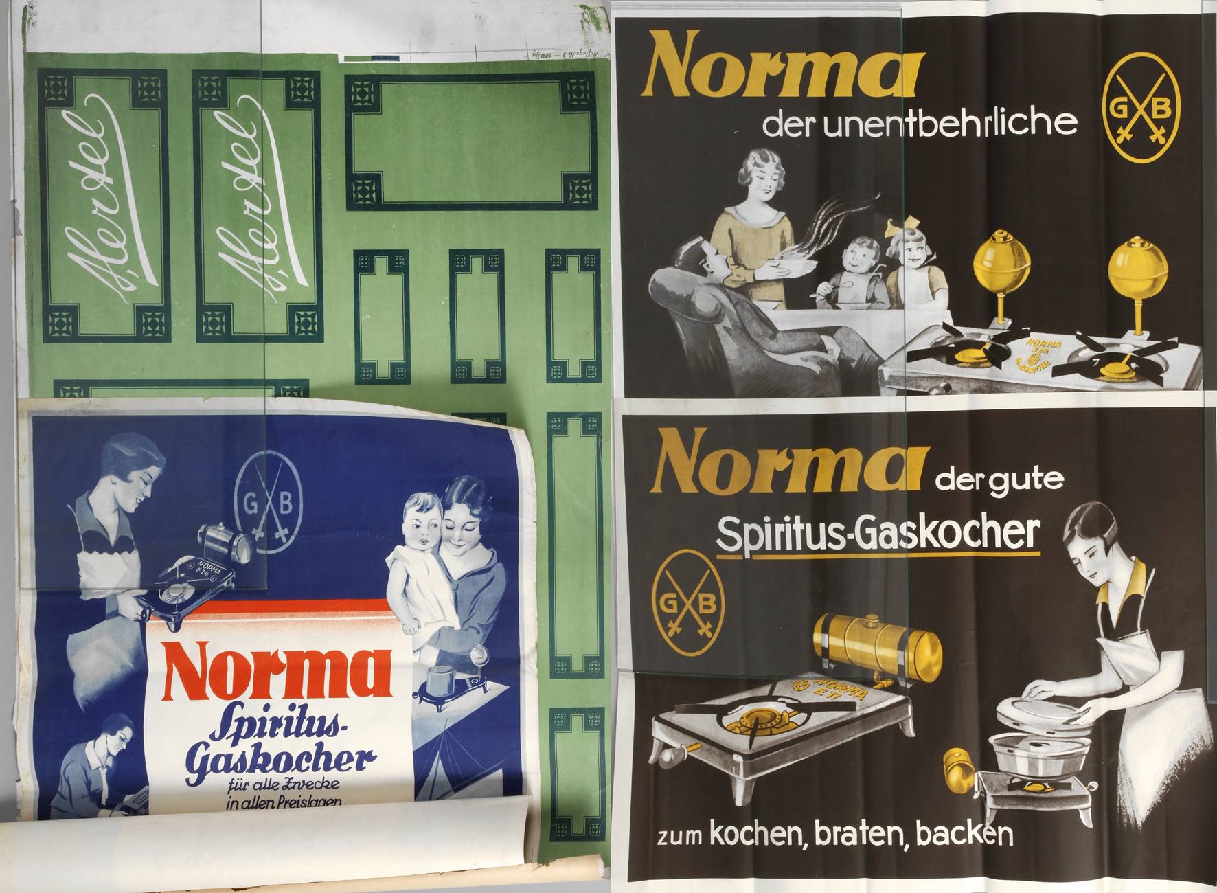 Drei Werbeplakate Norma
