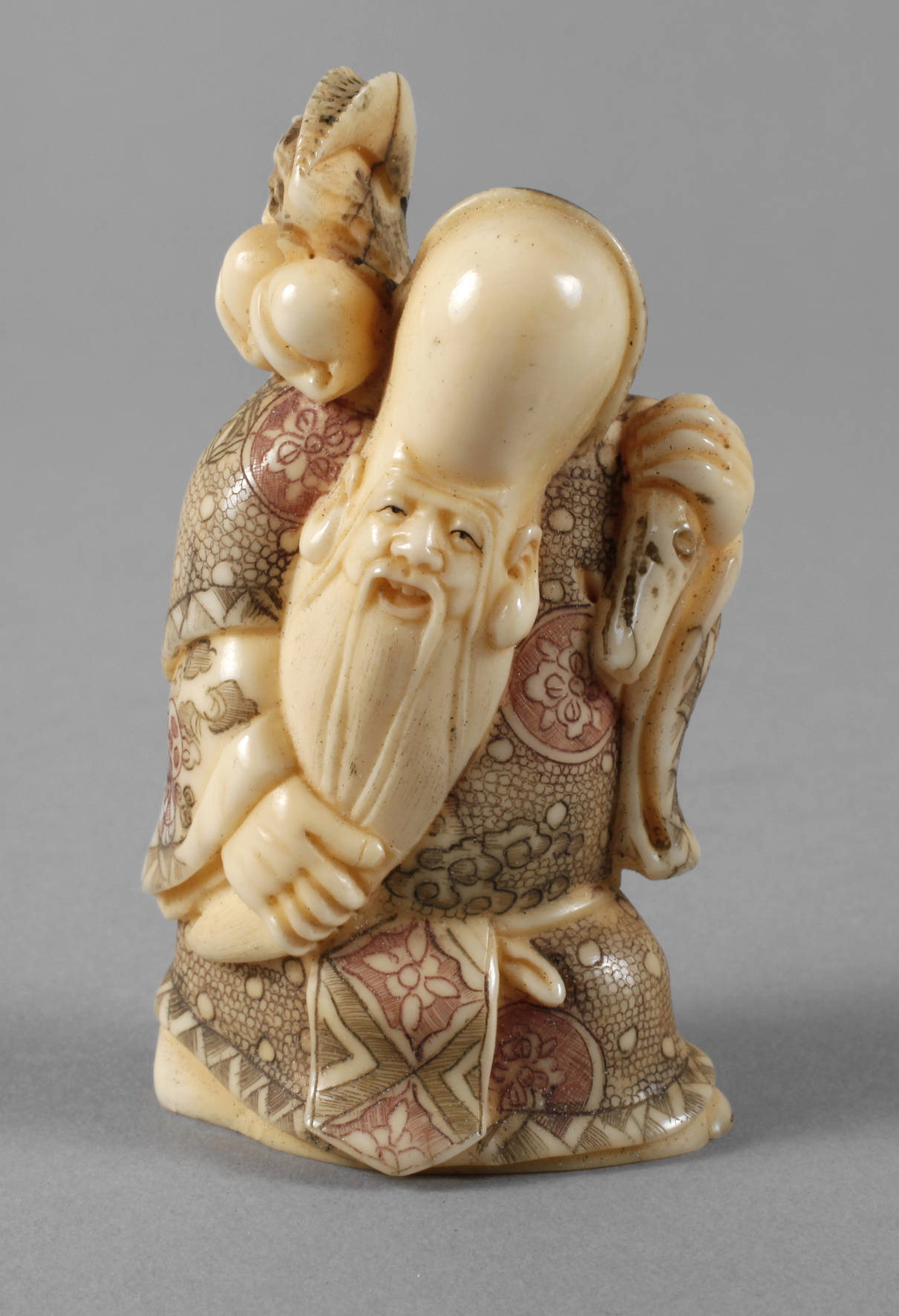 Kleine Elfenbeinschnitzerei