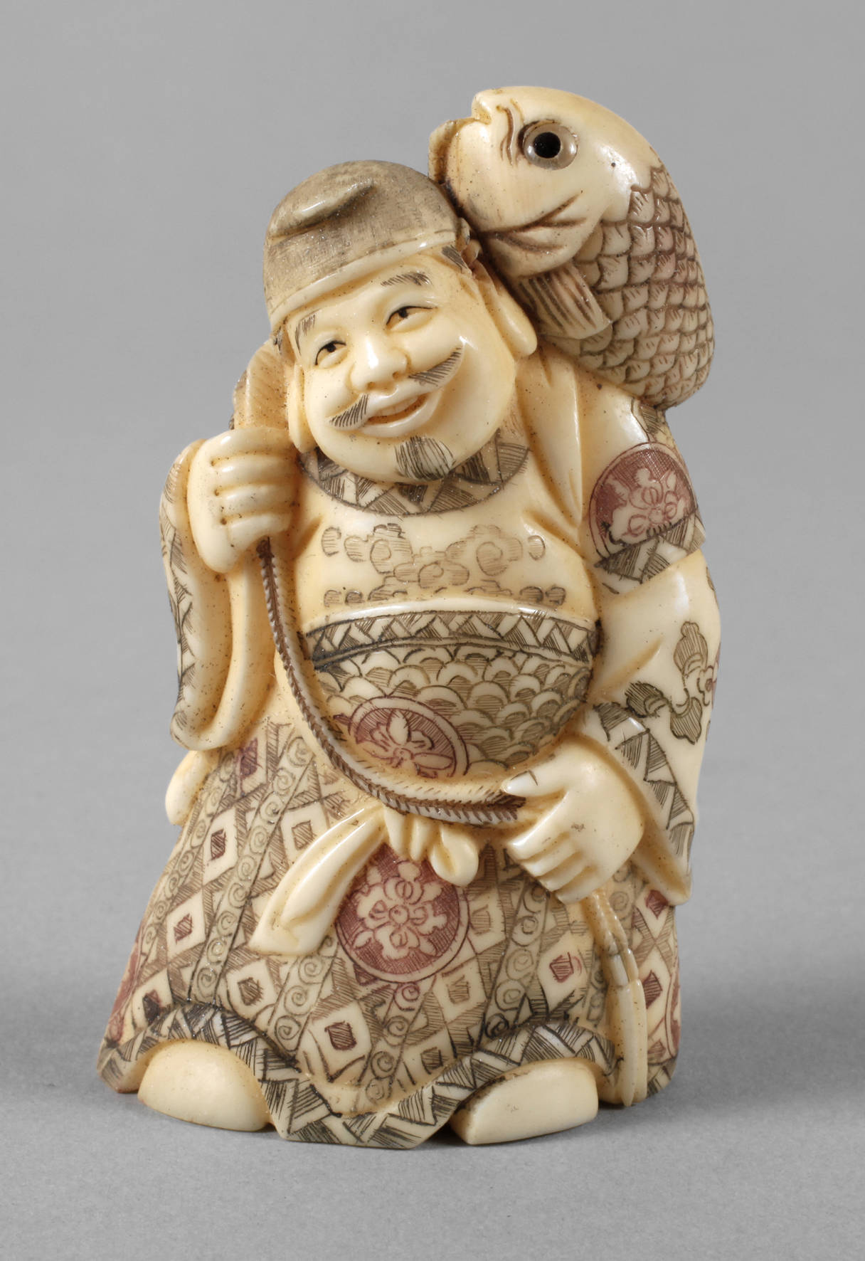 Kleine Elfenbeinschnitzerei