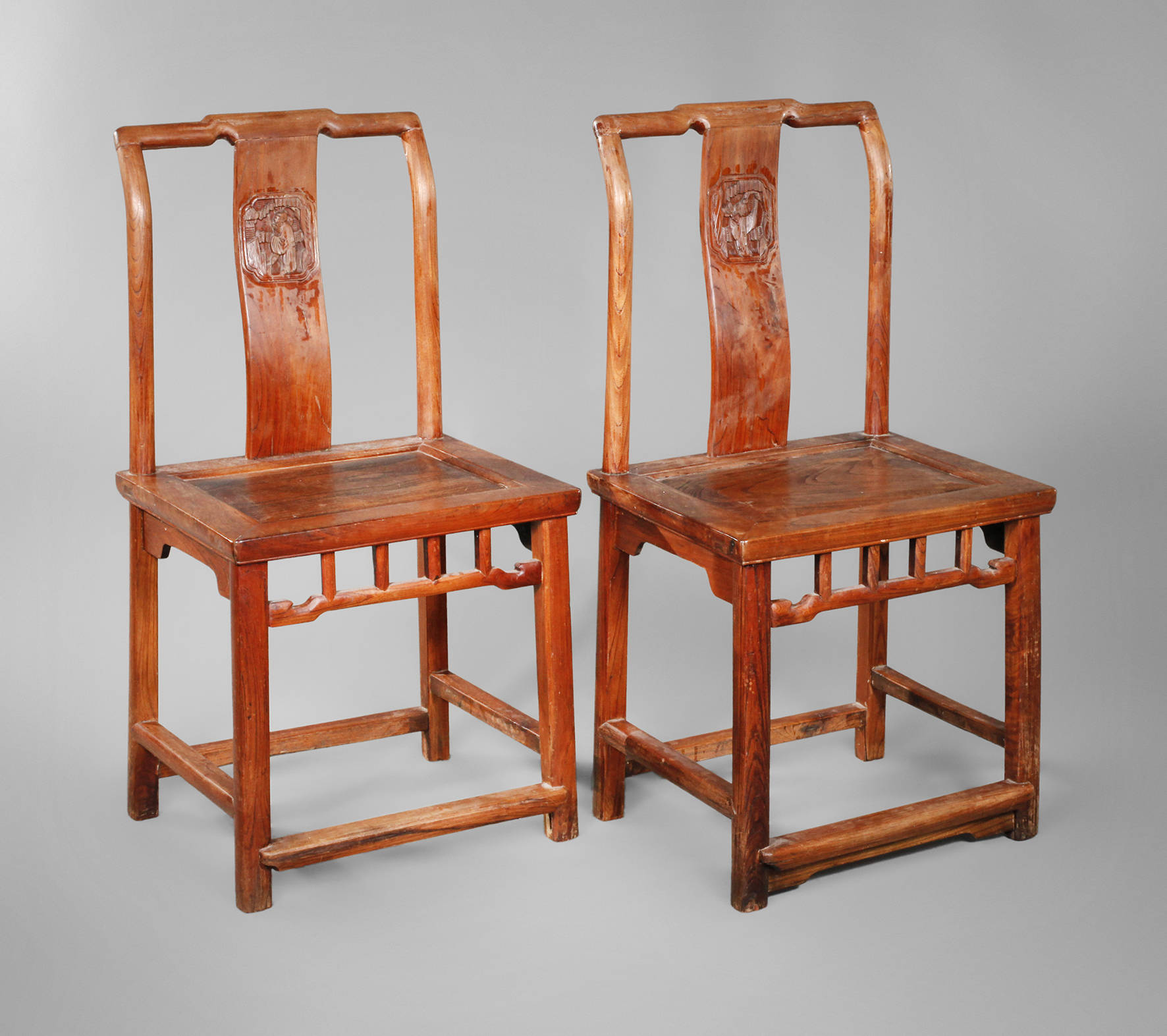 Zwei Stühle China