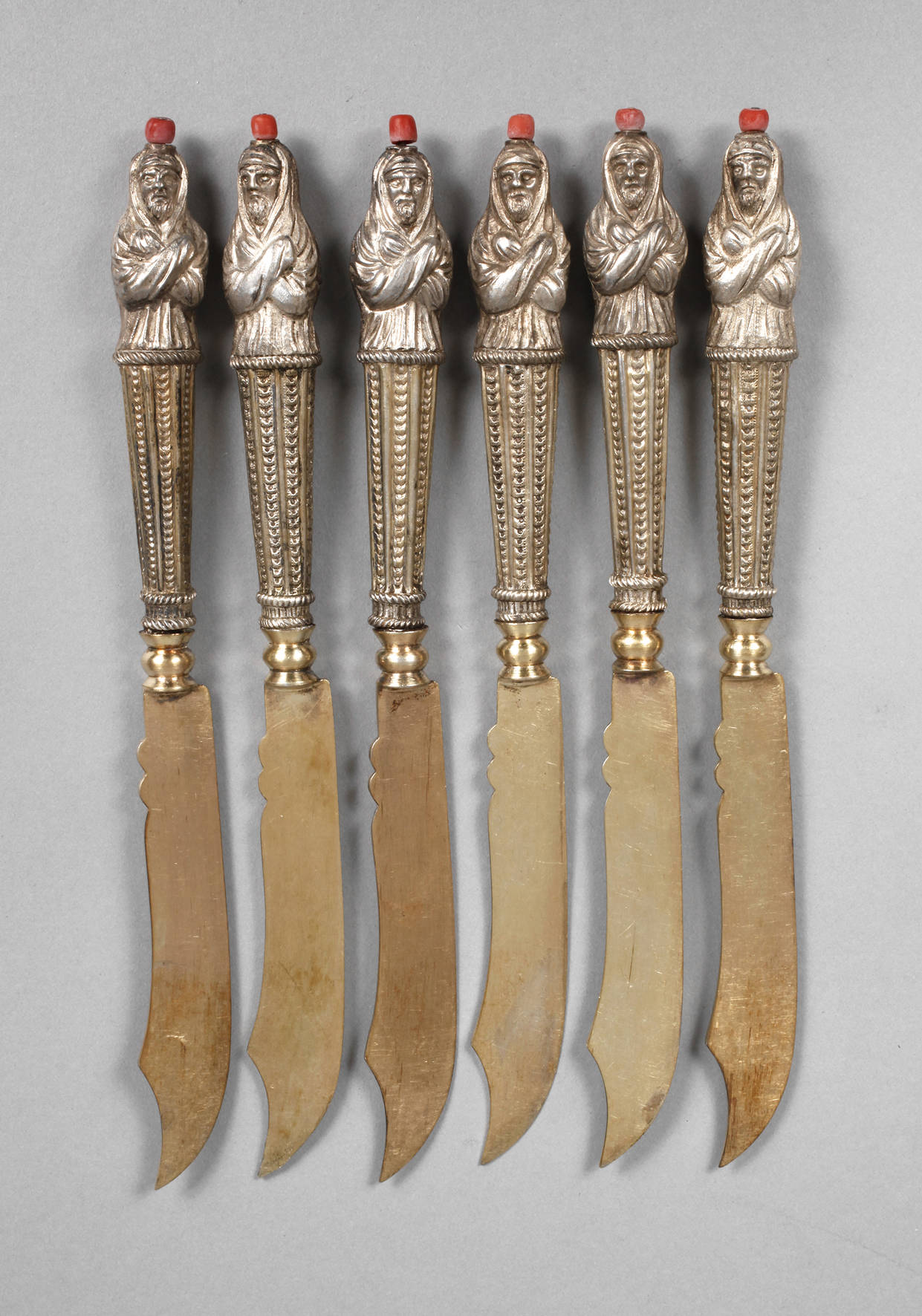 Sechs orientalische Obstmesser