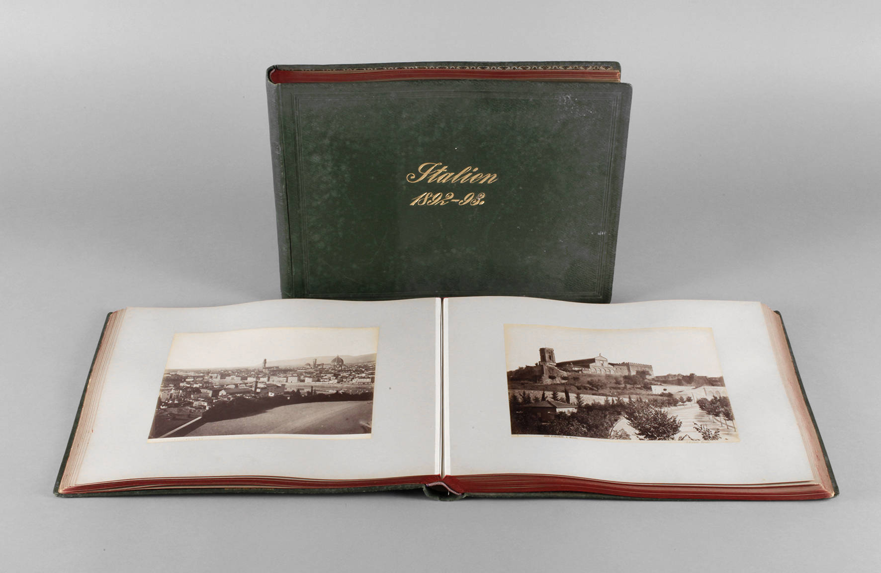 Zwei Fotobände ”Italien 1892–93”
