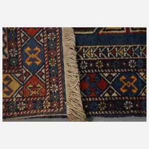 Teppich mit Kaukasus-Motiv