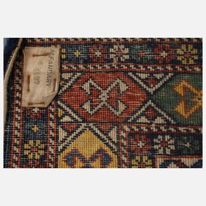 Teppich mit Kaukasus-Motiv