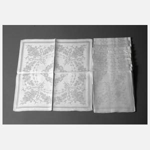 Zwölf Servietten Rosendekor