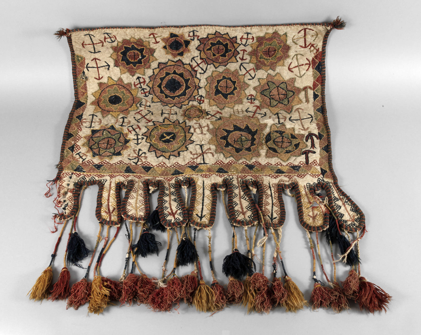 Folkloristischer Wandbehang