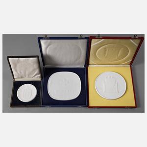 Drei Porzellanauszeichnungen DDR