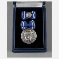 Clara-Zetkin-Medaille111