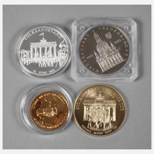 Vier Medaillen Deutsche Geschichte