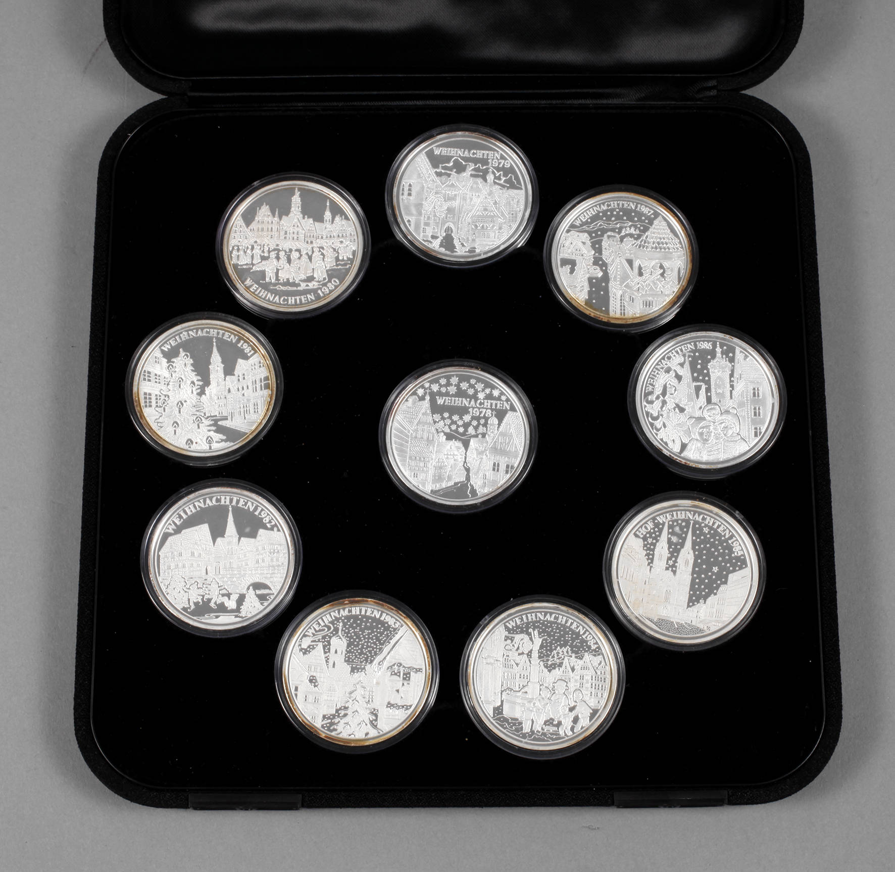 Zehn Weihnachtstaler