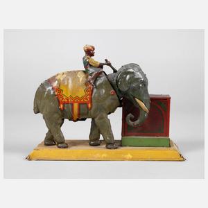 Hans Eberl Damo als Elefant mit Drehorgel