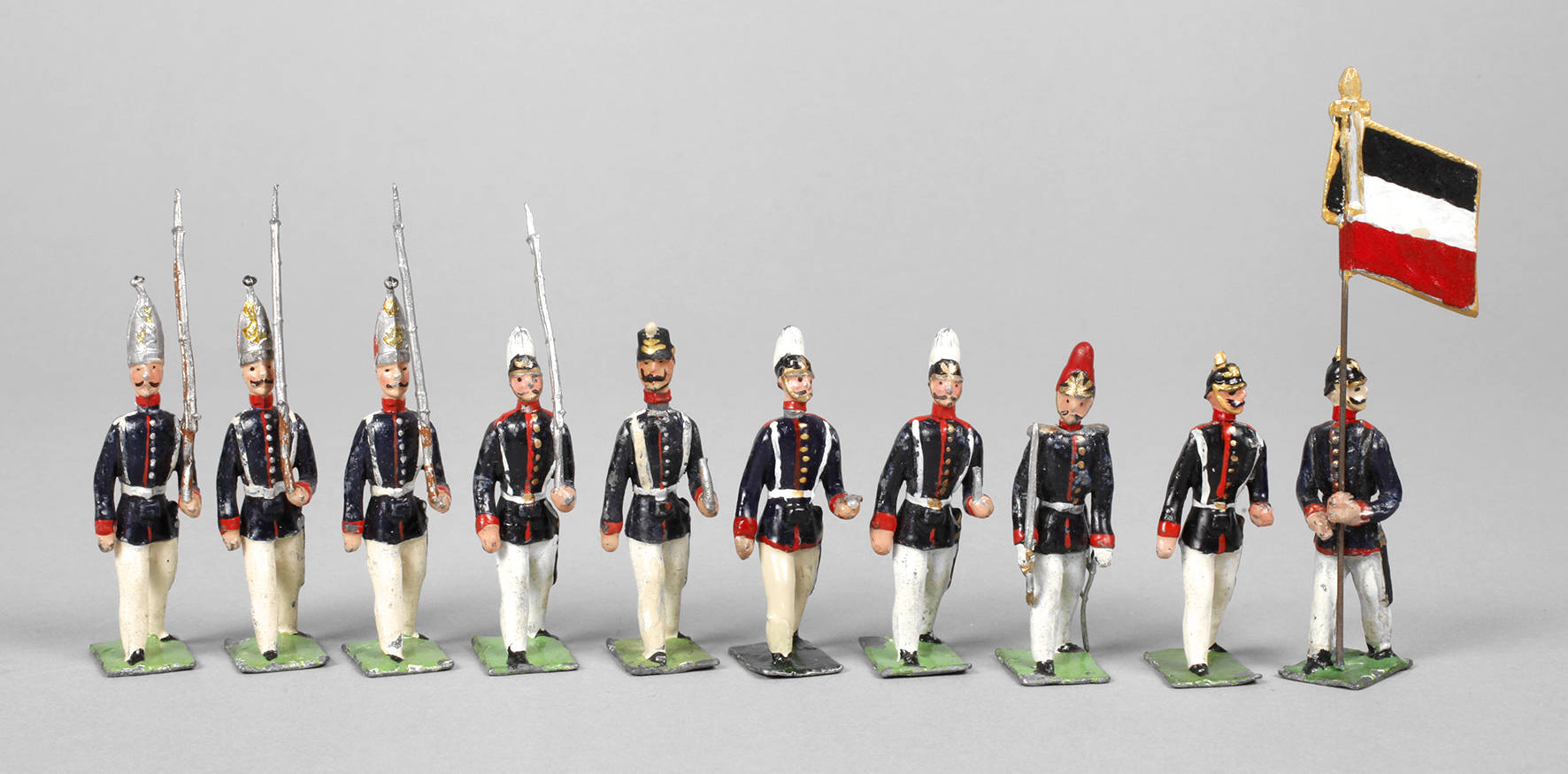 Konvolut Zinnsoldaten Parade