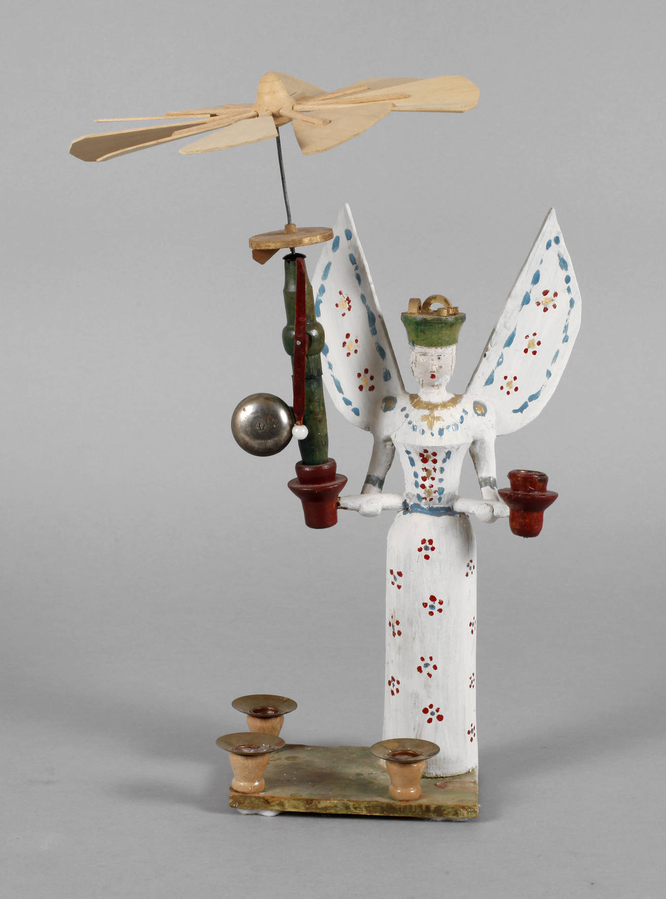 Lichterengel mit Glockenspiel