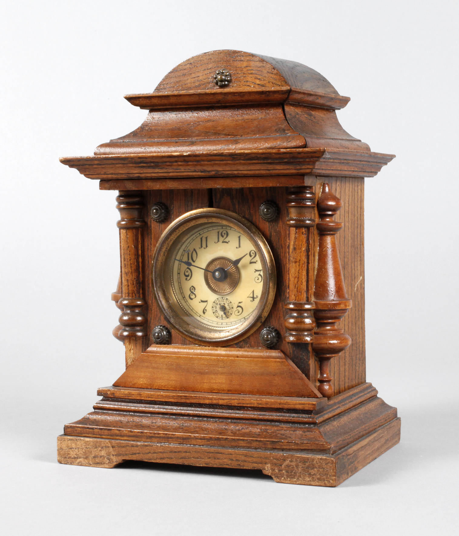 Tischuhr mit Spielwerk