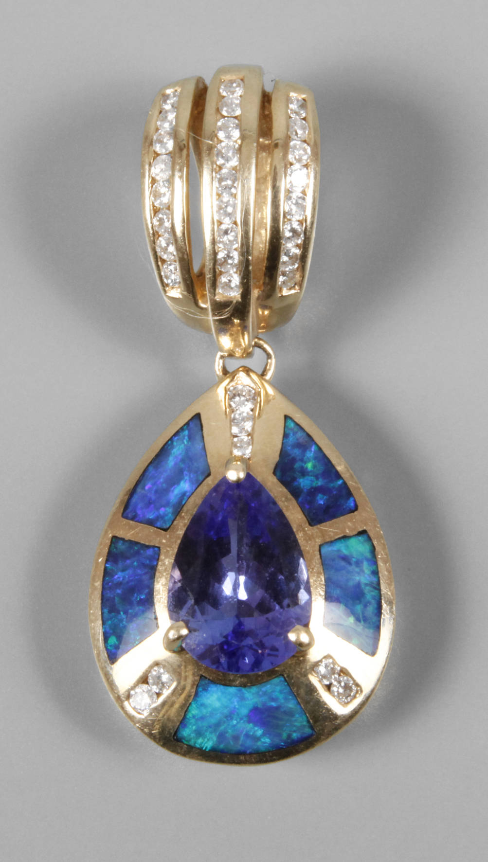 Anhänger mit Tansanit, Edelopalen und Brillanten