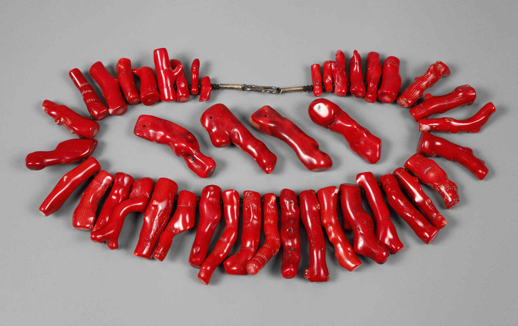 Großes Korallencollier