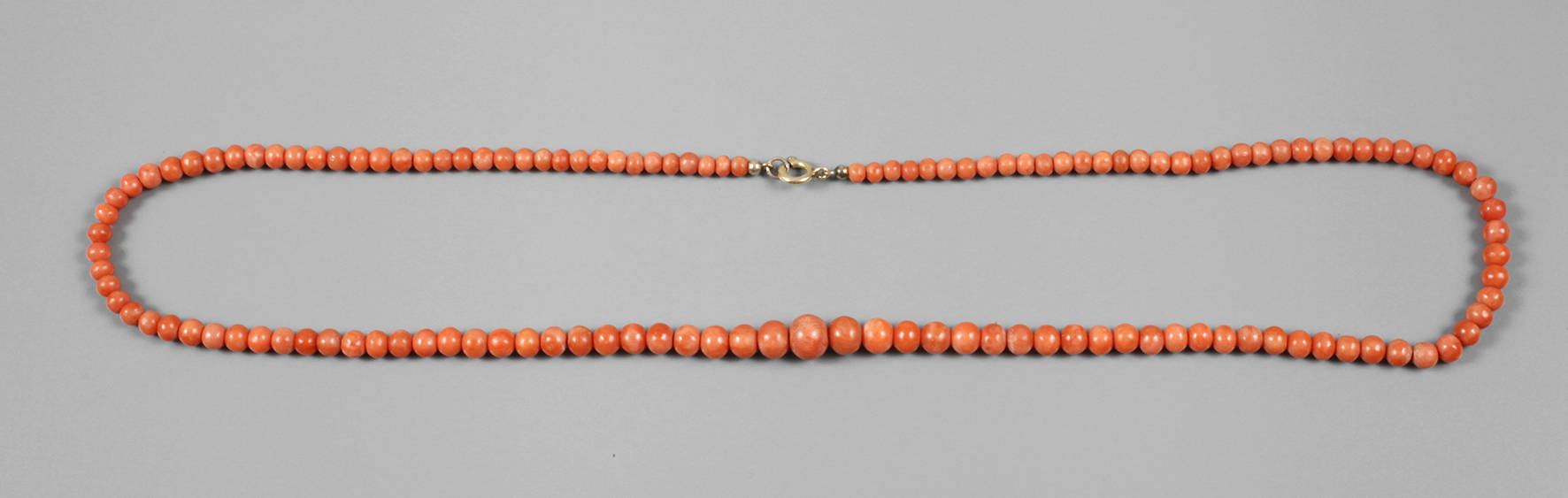 Korallenkette im Verlauf