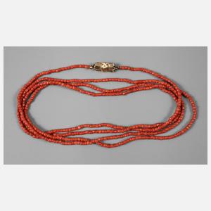 Lange Korallenkette
