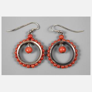 Paar Ohrhänger mit Korallen
