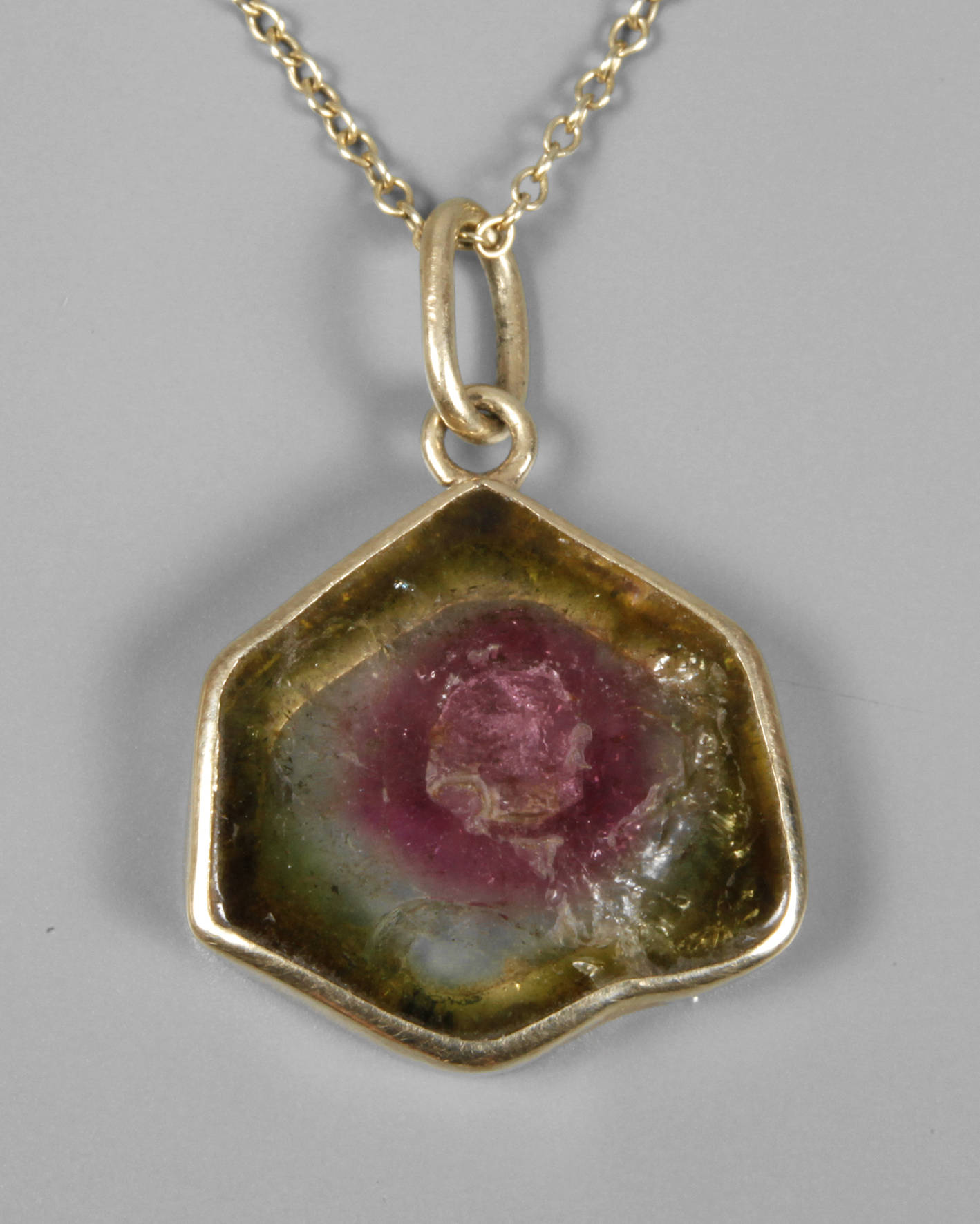 Anhänger mit Wassermelonenturmalin an Kettchen