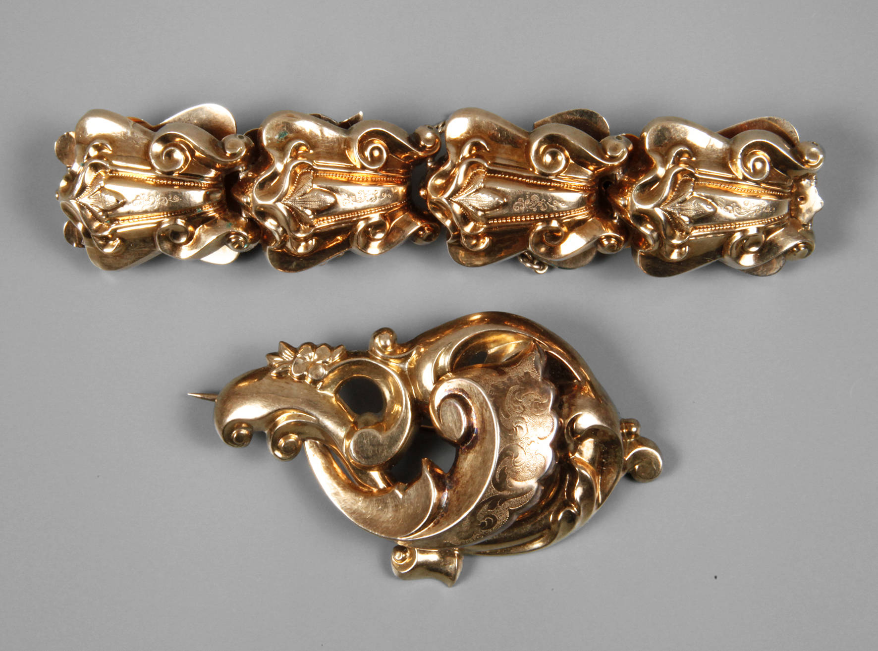 Zwei Teile Schaumgold Biedermeier