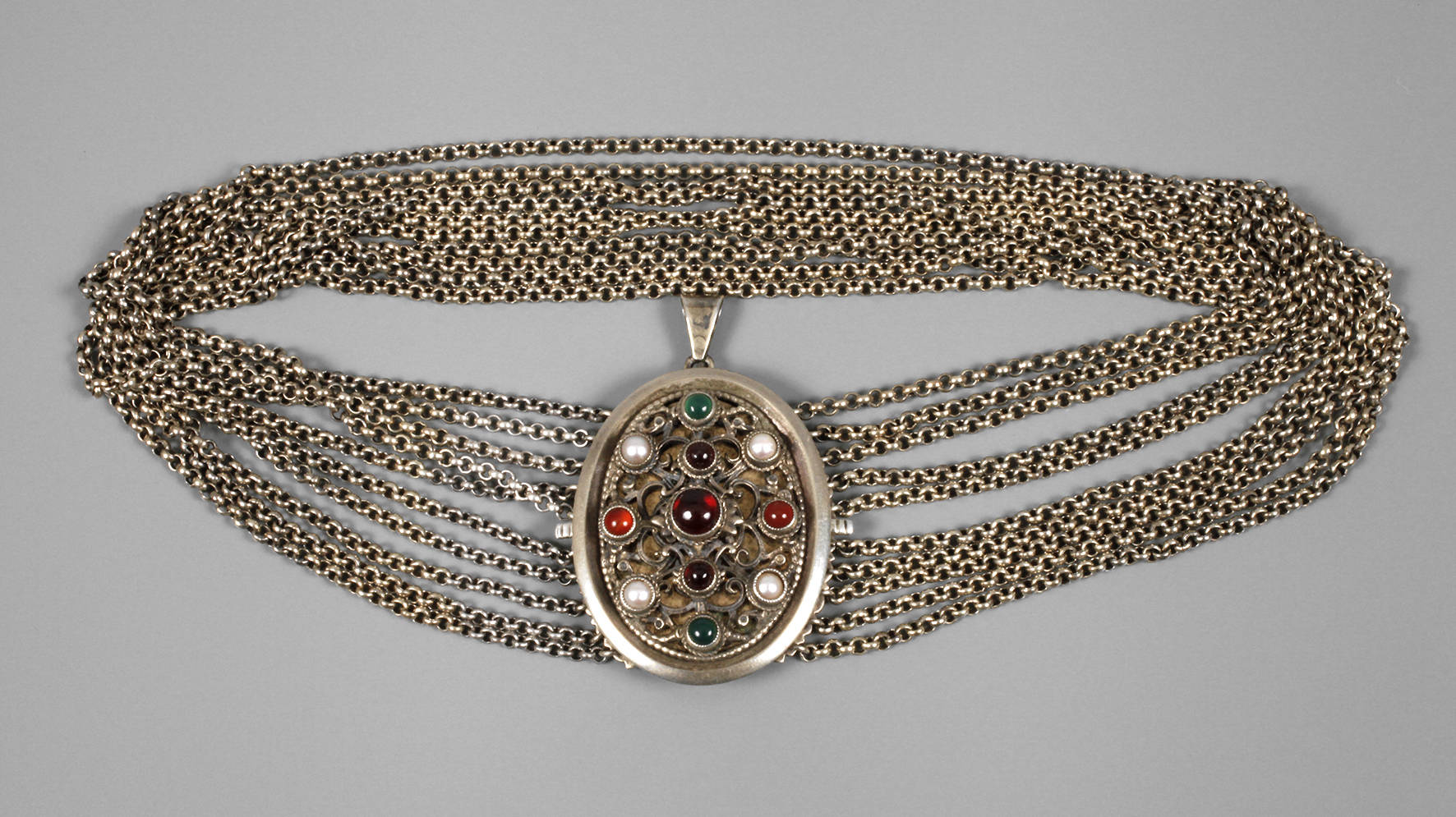 Kropfkette, auch als Anhänger tragbar