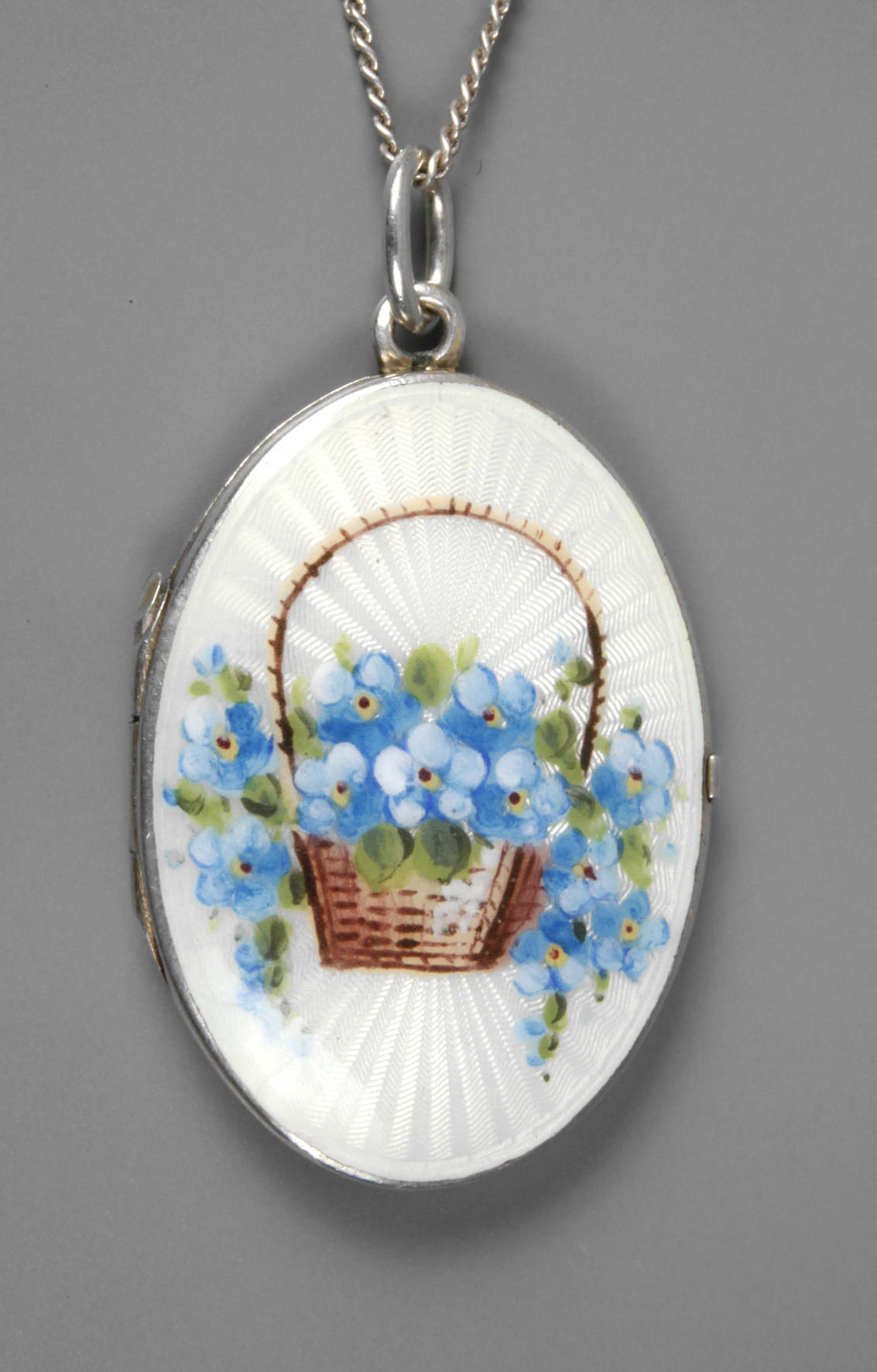 Feines Emailmedaillon