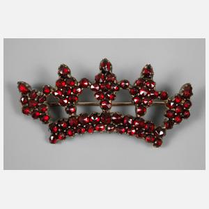 Granatnadel als Krone