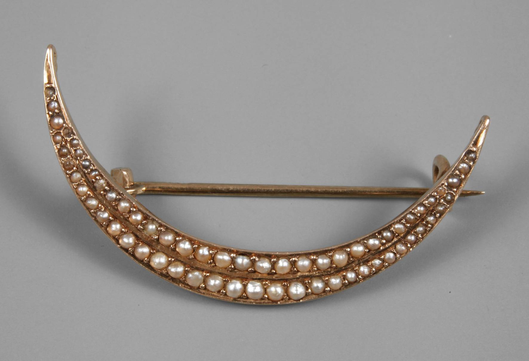 Jugendstilbrosche Gold