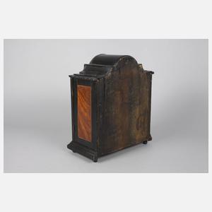 Kleiner Kabinettschrank