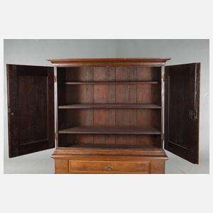 Barocker Stollenschrank