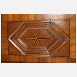 Barocker Stollenschrank