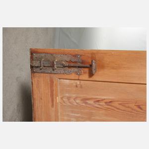 Klassizistischer Dielenschrank