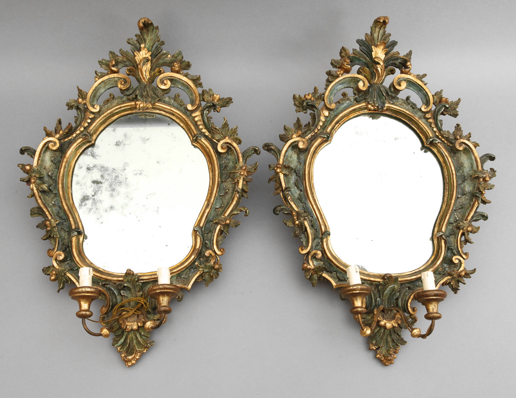 Paar Wandspiegel im Rokokostil