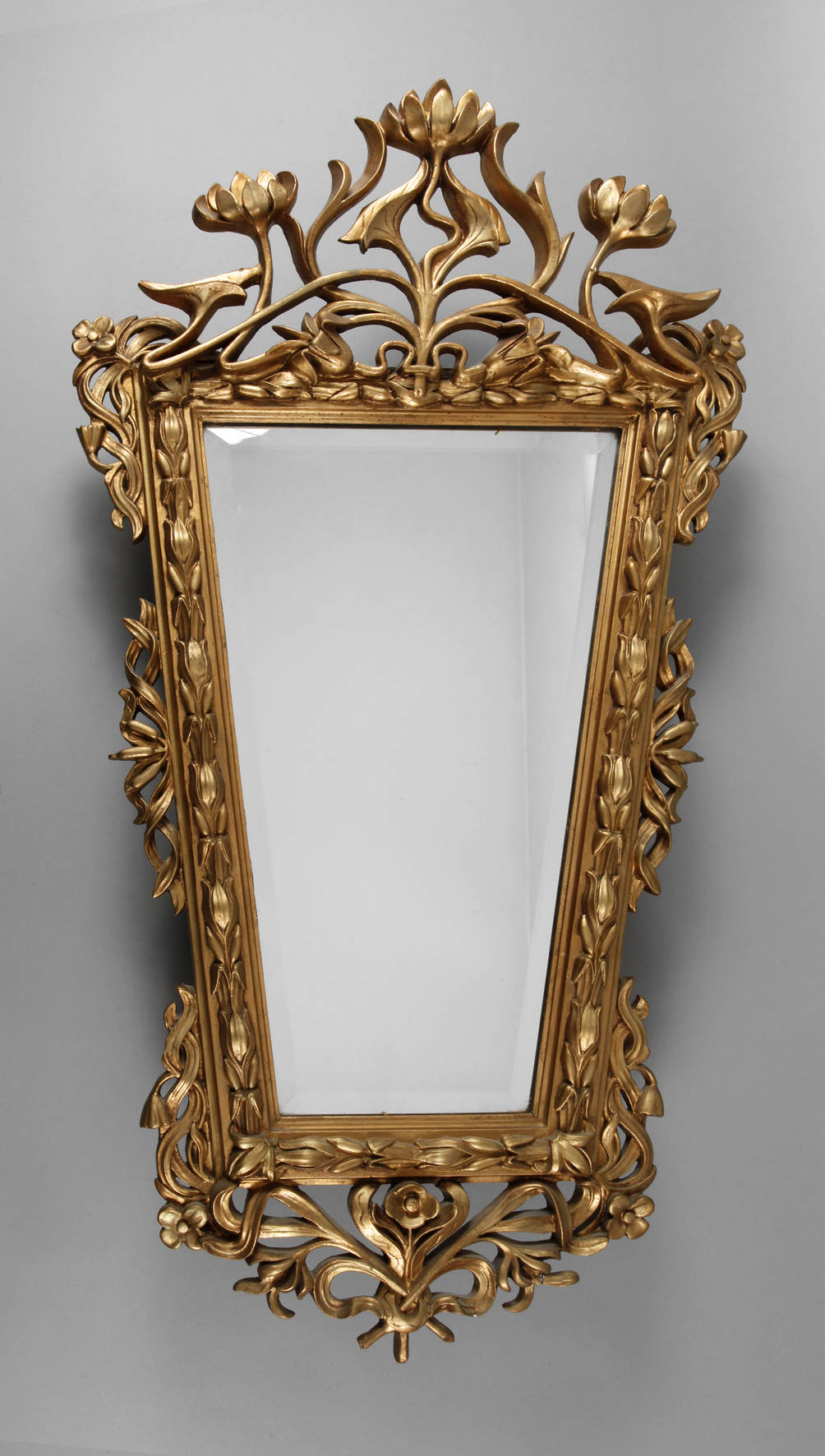 Jugendstil-Wandspiegel