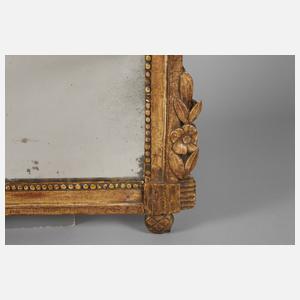 Klassizistischer Wandspiegel