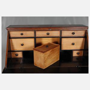 Barocker Schrägklappensekretär