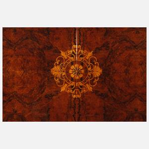 Übergroßer Auszugstisch