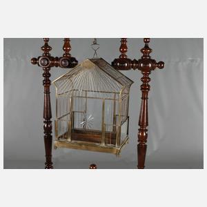 Ständer mit Vogelkäfig