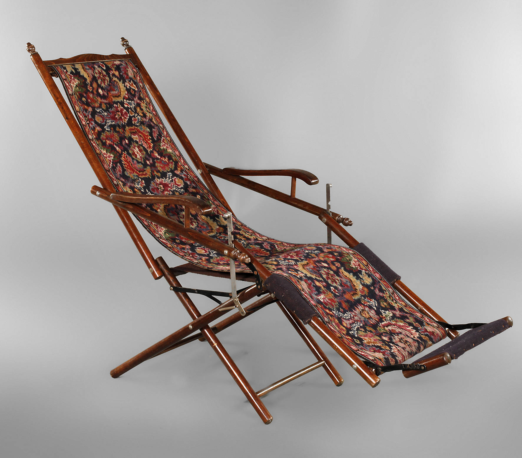 Liegestuhl Historismus