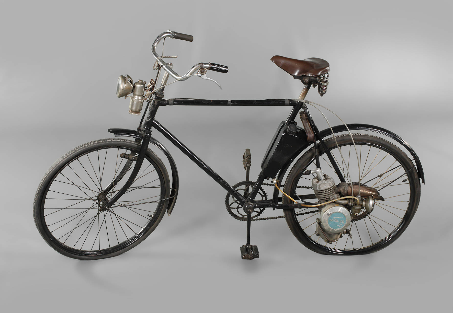 Fahrrad mit Hilfsmotor