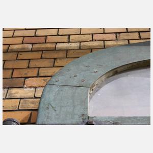 Großes Bogentor um 1870